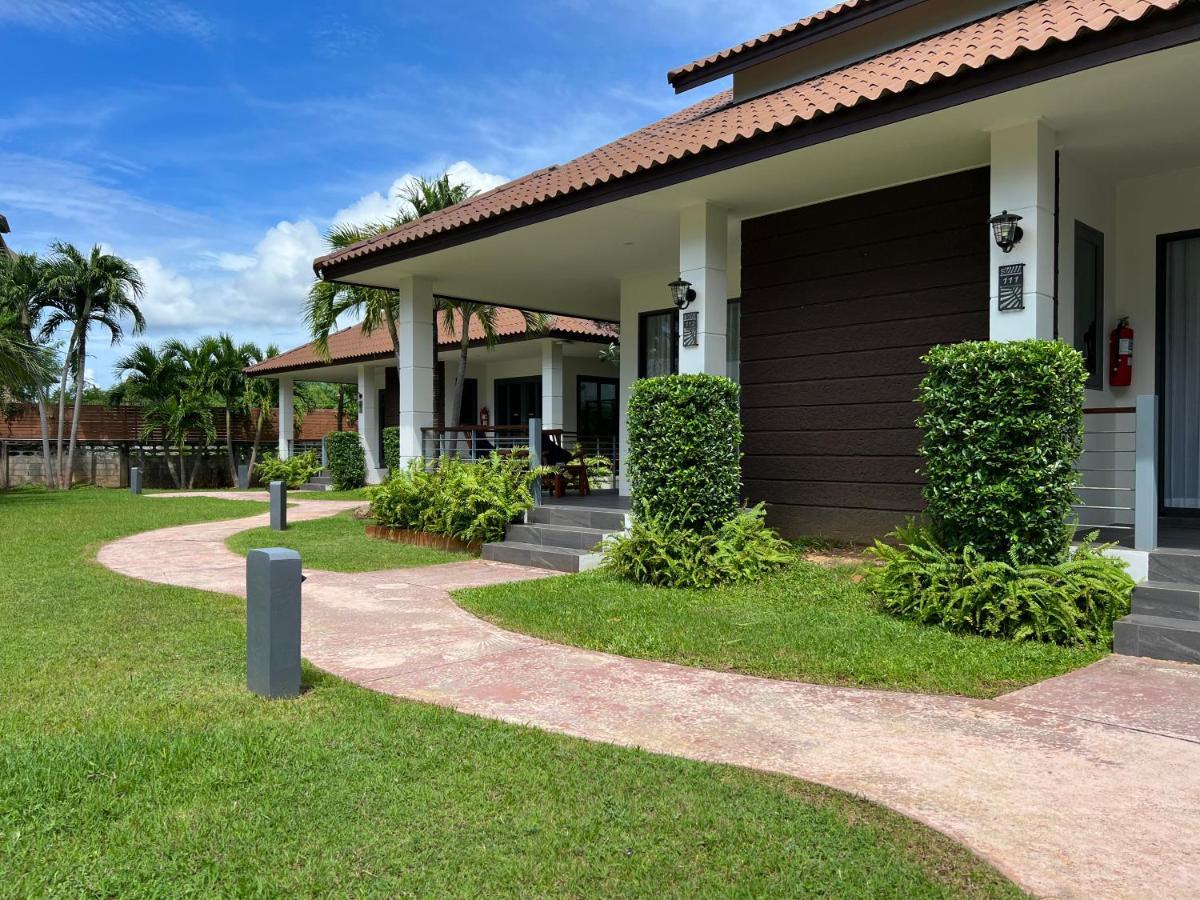Blu Pine Villa & Pool Access - Sha Plus Phuket Екстериор снимка